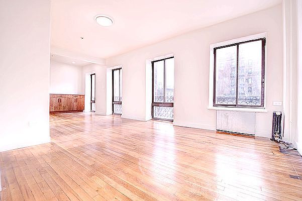 1st image of 131 E 83rd St APT 4G