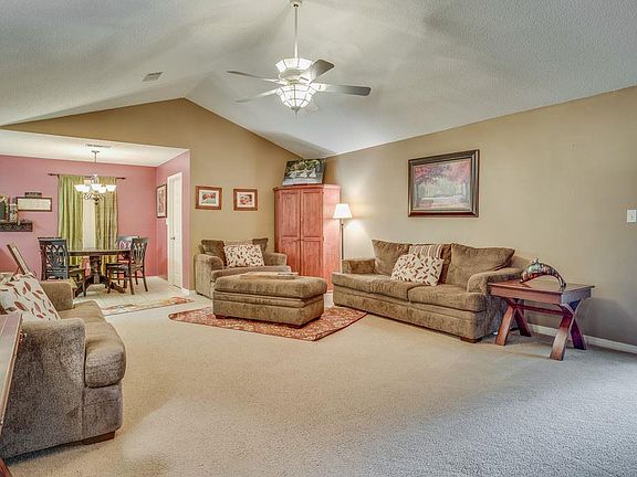 5th image of 7410 Churchill Pl
