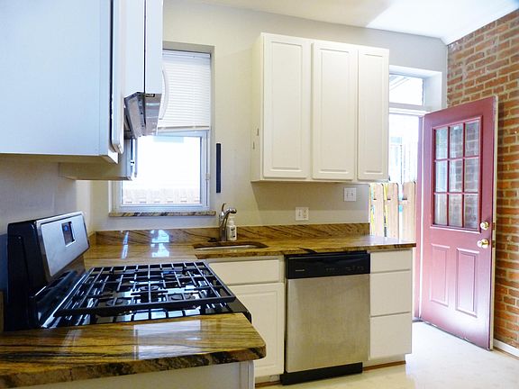 New Gas Range/Oven & Stainless Dishwasher!