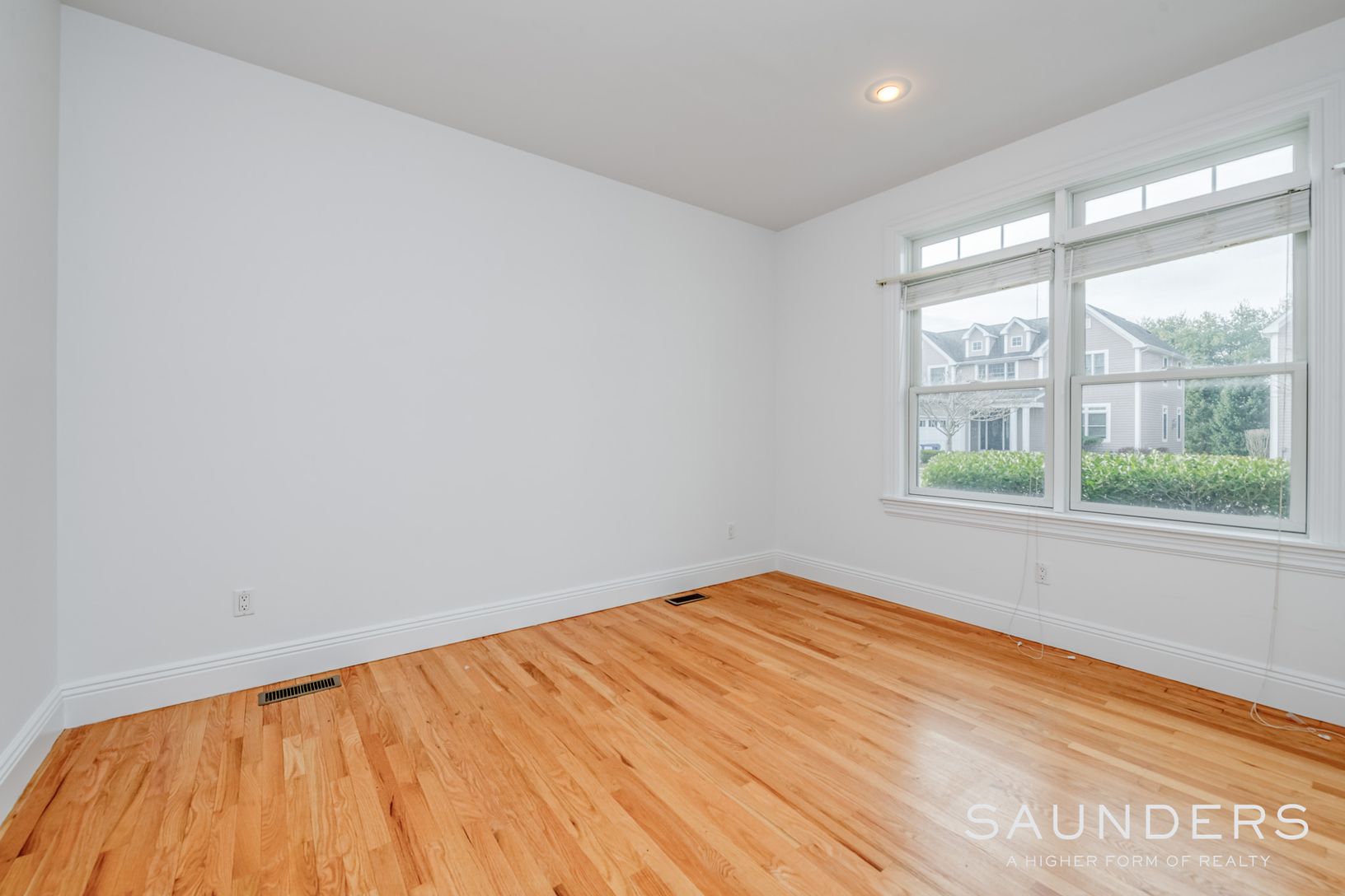  guest bedroom on first floor 