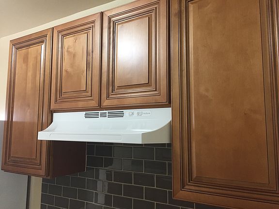 4th image of 1516 Rock Glen Ave APT 215