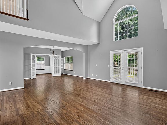 3rd image of 2960 Old Walton Cir