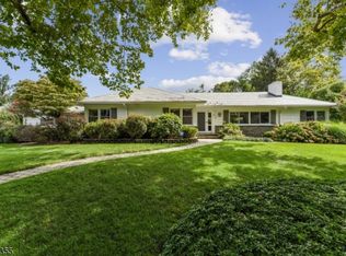 2 Robin Hood Rd, Summit, NJ 07901