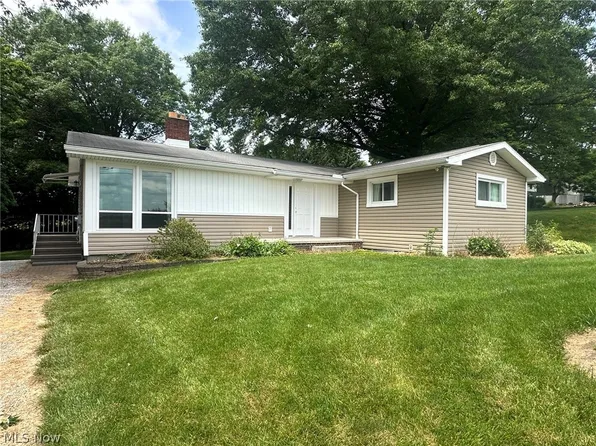 11018 N Mount Eaton Rd, Marshallville, OH 44645