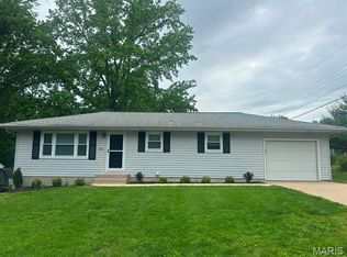 905 Glenn Ave, Washington, MO 63090
