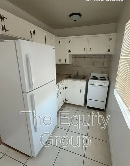 311 E Elm St #7 — Photo 4
