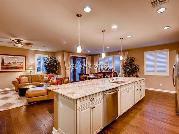 3rd image of 5588 Bethany Bend Dr