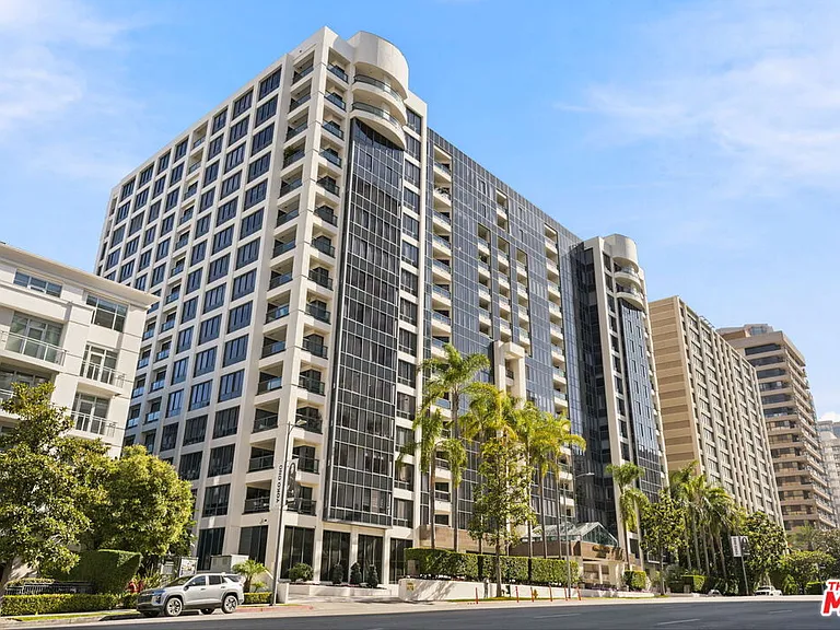 10724 Wilshire Blvd #1104 — Photo 43