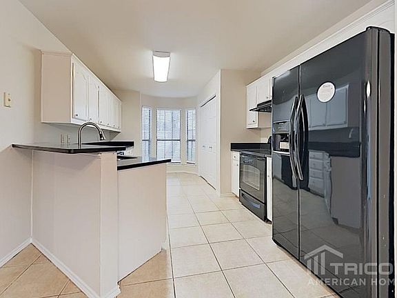 3rd image of 700 Loganwood Dr