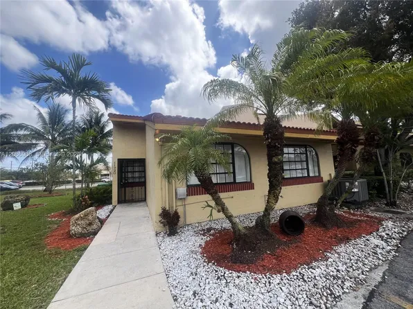 11720 SW 103rd Ln, Miami, FL 33186