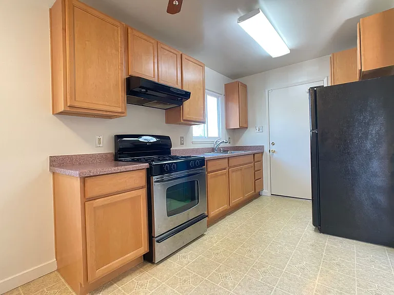 442 Madison Ave — Photo 2