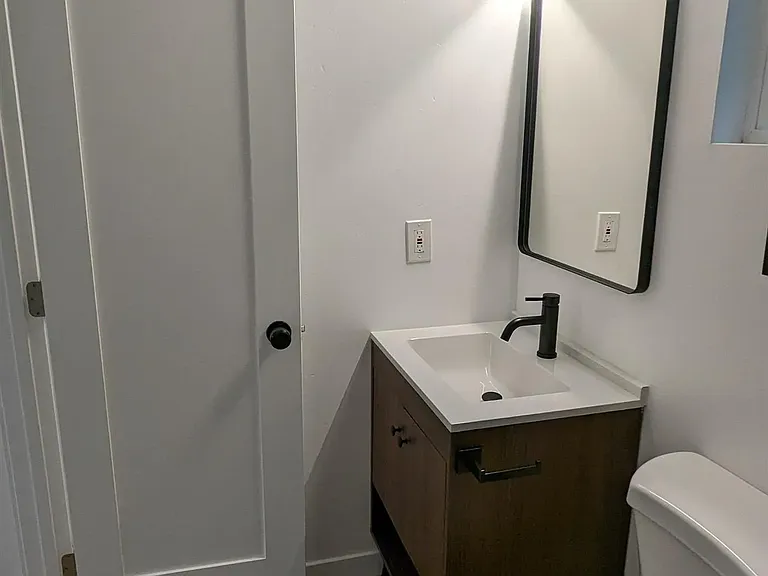 530 Glover Ave #A — Photo 10