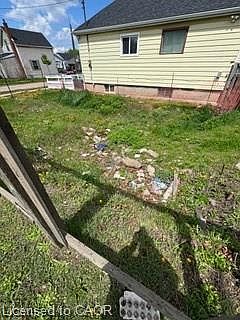 2nd image of 230 Cope St