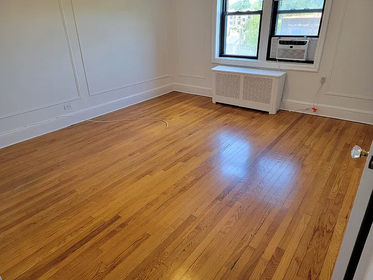 Woodland Ave — Photo 2