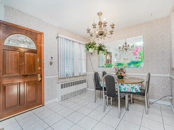 2375 East 12th Street image 4 of 25