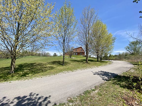 4th image of 2269 Concession 4