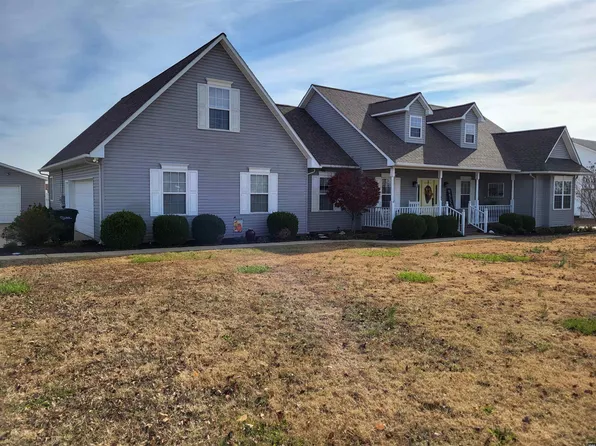 1612 Catron Rd, Union City, TN 38261