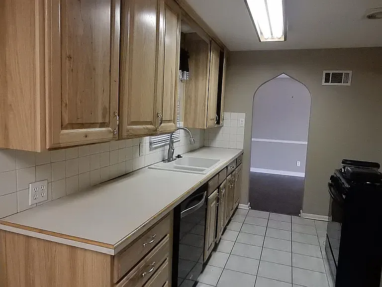 2518 W 75th Pl — Photo 11