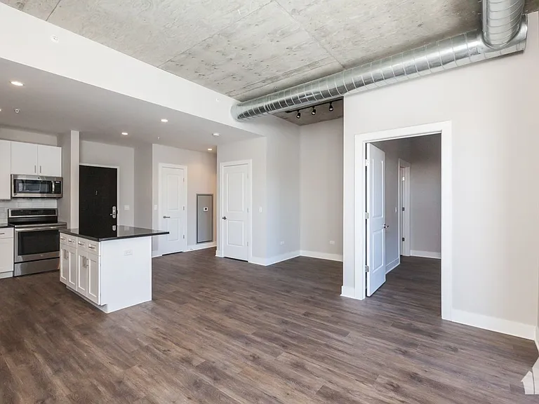 The Eagle Building - 3833 N Broadway — Photo 60