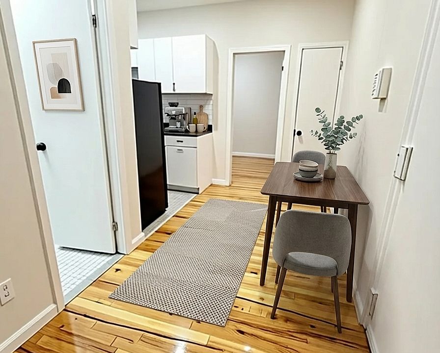 1st image of 338 E 15th St #3Z