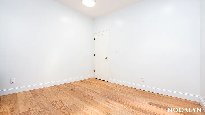 Rented by Nooklyn NYC LLC | media 9