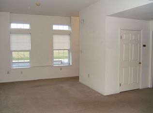 33306 Glenwood Ave, Quakertown, PA 18951
