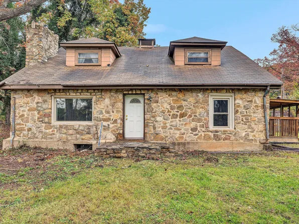 4714 Tobey Rd, Salem, VA 24153