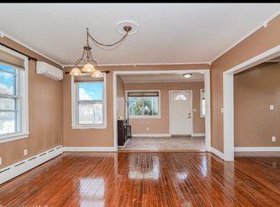 64 Garretson Ave #1, Staten Island, NY 10304