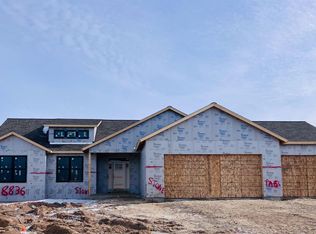 8836 Copper Ct, Freeland, MI 48623