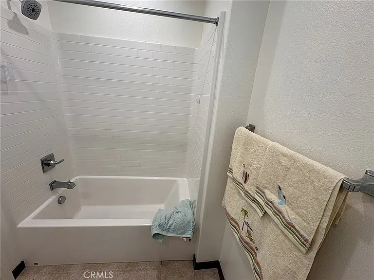 21038 Cornerstone Dr — Photo 17