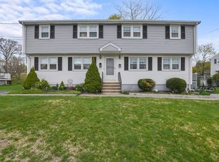 1 Keith Cir, Woburn, MA 01801