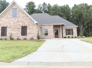 919 Willow Grande Cir, Brandon, MS 39047