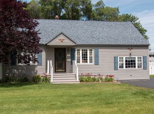 1038 Dudley Rd, Schenectady, NY 12303