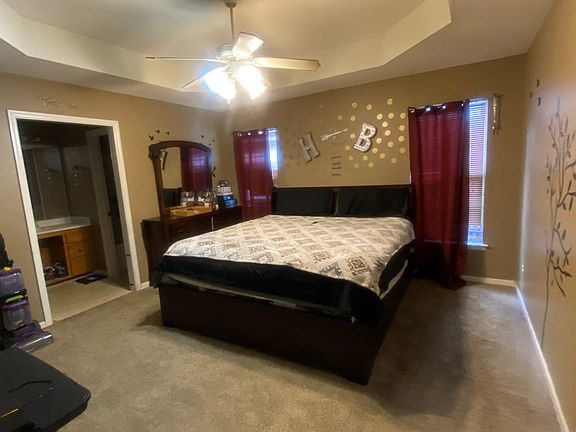 5th image of 1649 Fresno St