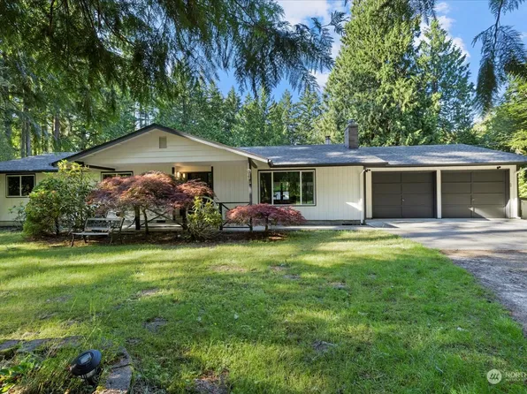 5520 Johnson Point Road NE, Olympia, WA 98516