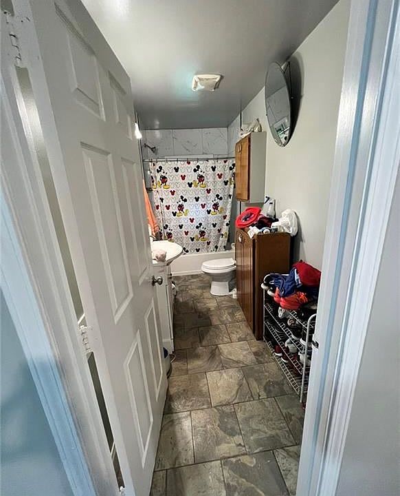 2nd image of 2815 7th St SW