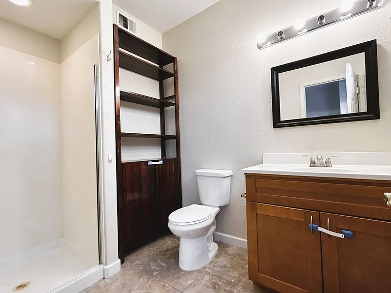 470 White Chapel Ave — Photo 10