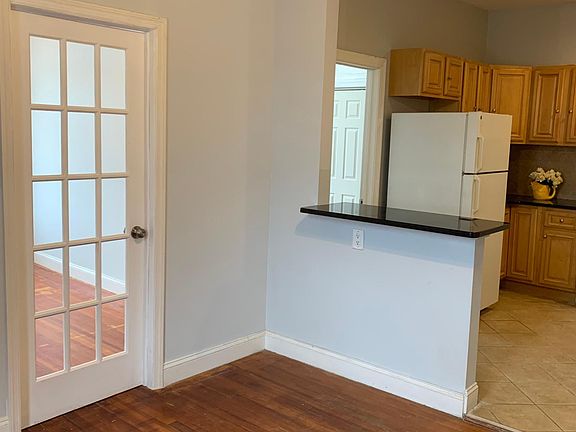 4th image of 2976 Kennedy Blvd APT 1