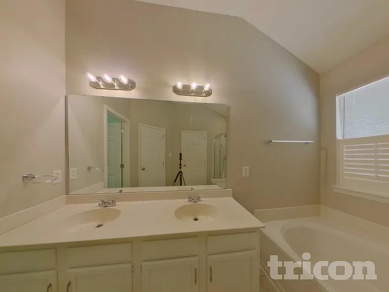 5212 Haybridge Rd — Photo 12