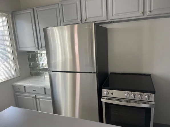 1724 H St #B, Sparks, NV 89431