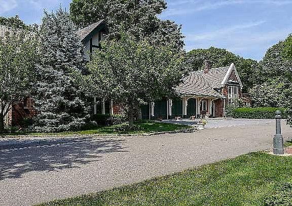 2nd image of 35 Fort Hill Dr