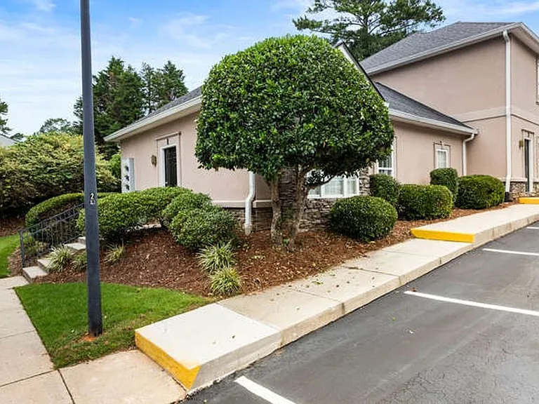 Millstone Townhomes — Photo 4
