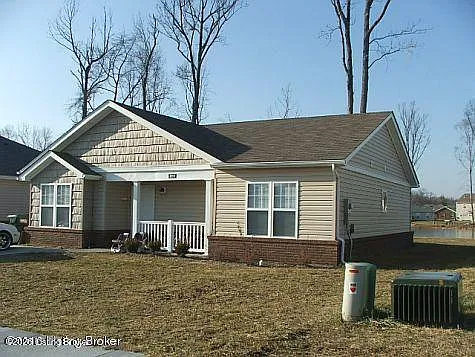 3 bed, 2.0 bath, 1271 sqft, $1,550 — Photo 1