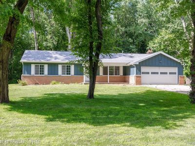 5811 Cowell Rd, Brighton, MI, 48116