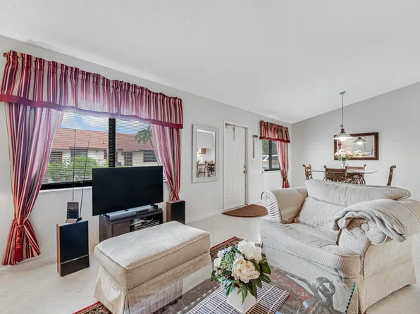 815 Andrew Redding Road #202, Lantana, FL 33462