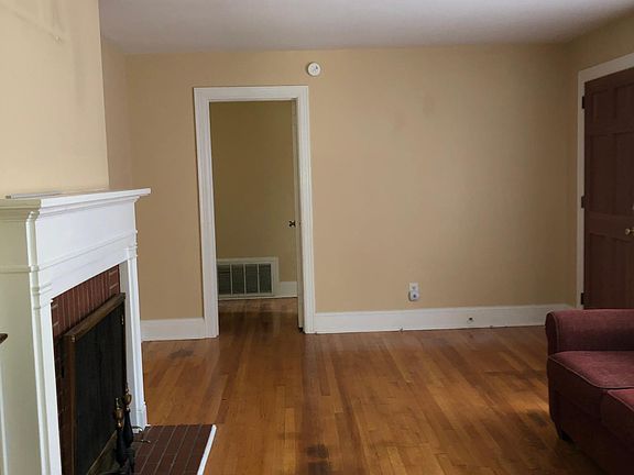 3rd image of 1305 E 1st St