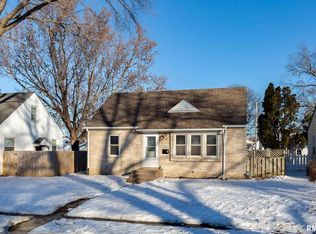 2623 Wilkes Ave, Davenport, IA 52804