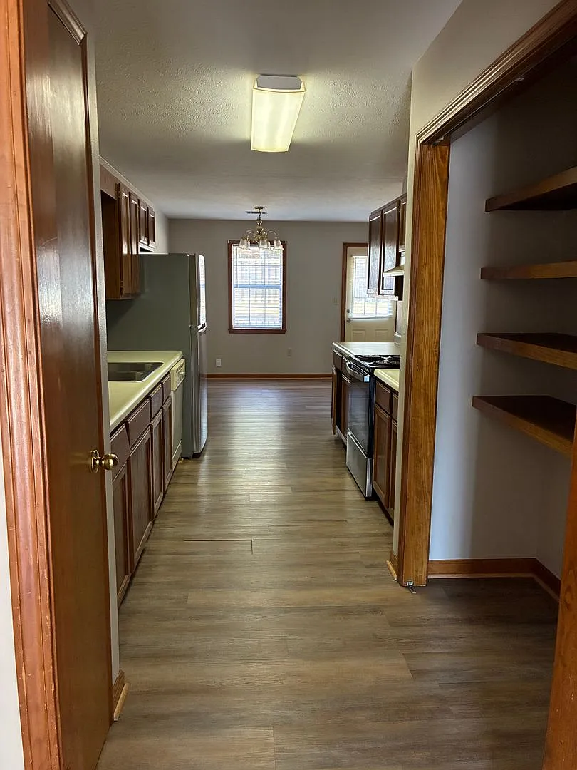 2 Bedrooms | 2 Bathrooms | Approx. 1,144 Sq. Ft. | Condo — Photo 4