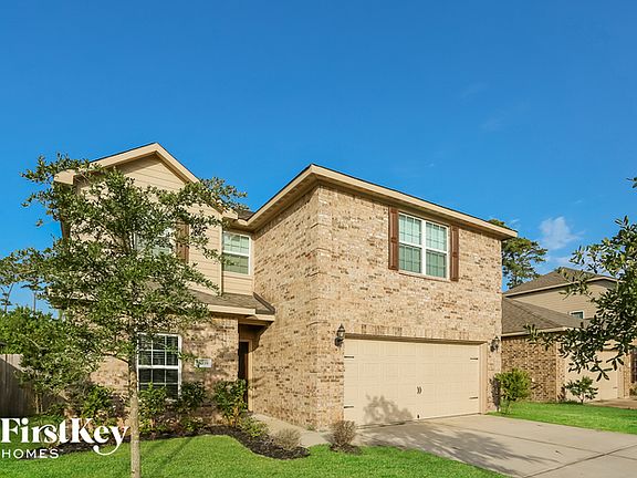 2nd image of 15939 Newport Pl