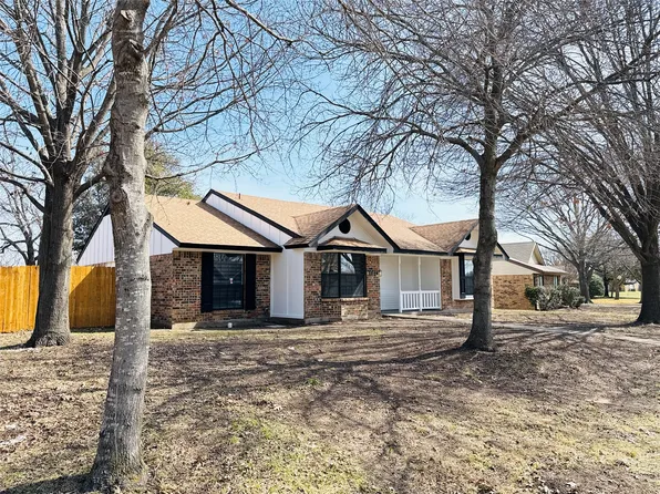 1310 Oak Run Dr, Duncanville, TX 75137